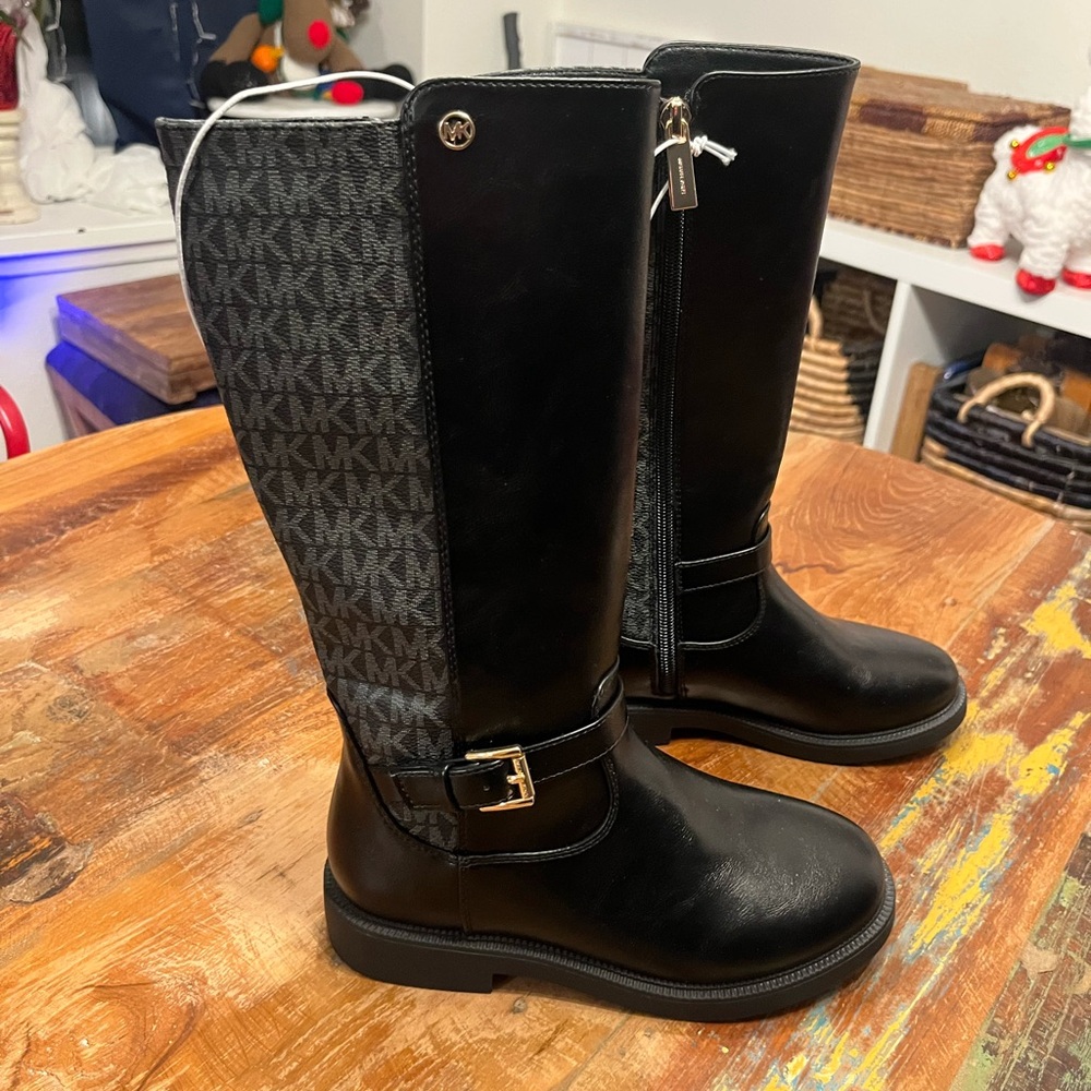 New Michael Kors Girls Boots